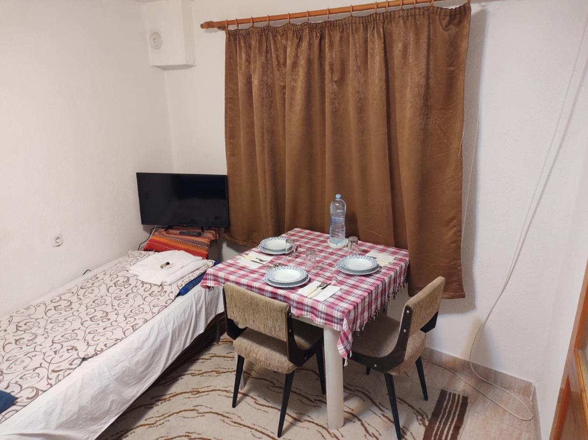 Guest House Прилеп Экстерьер фото